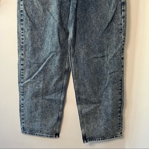 UO BDG high-rise baggy acid wash medium wash jeans - Picture 4 of 7